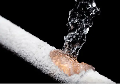 Steps to Take When a Pipe Bursts